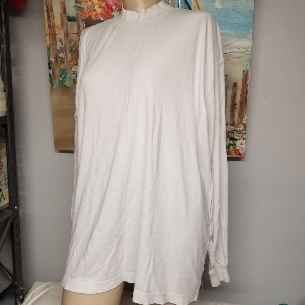 Lonestar size large white long sleeve
